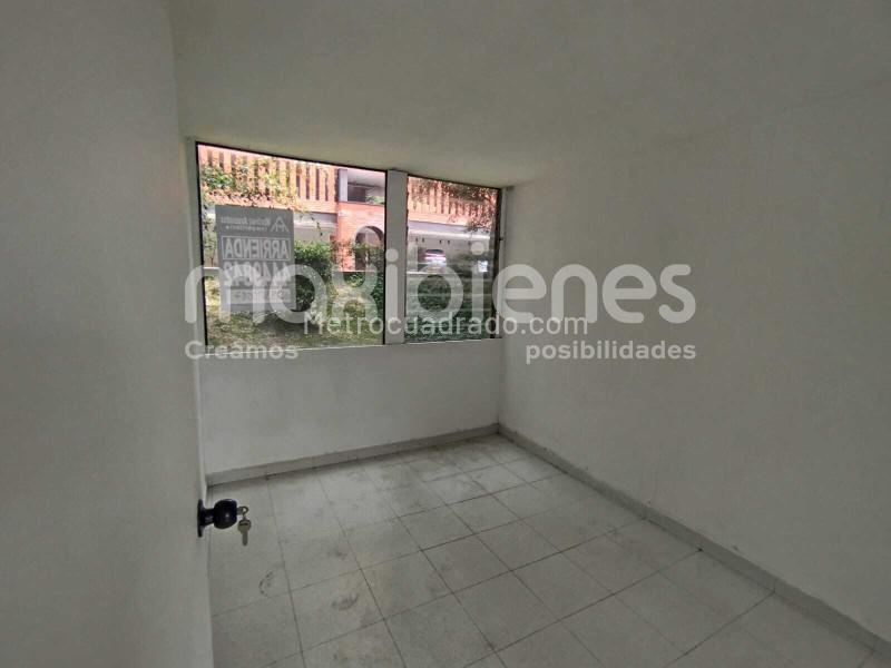 Apartamento de 2 Alcobas con Parqueadero en Las Palmas, El Poblado - 5