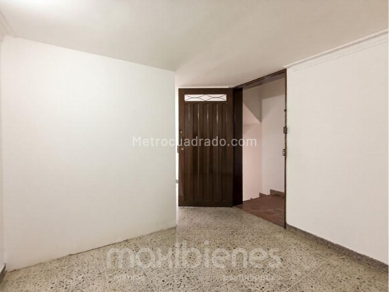 4BR House for Rent in Belen Rosales (200 m²) - 9