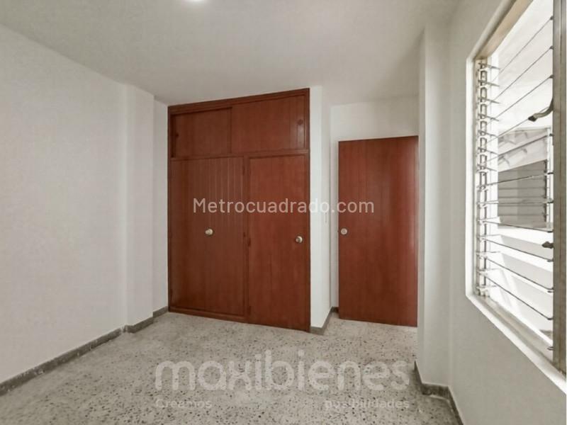 4BR House for Rent in Belen Rosales (200 m²) - 4