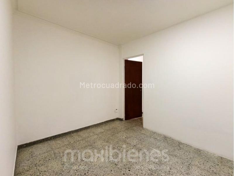 4BR House for Rent in Belen Rosales (200 m²) - 8