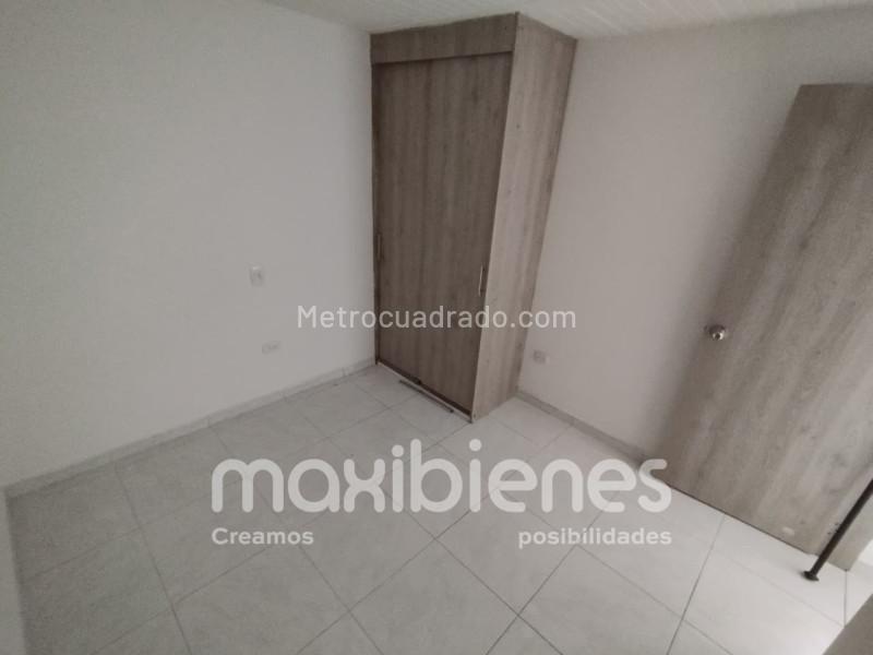 Beautiful 2BR Apartment in Pajarito - 4