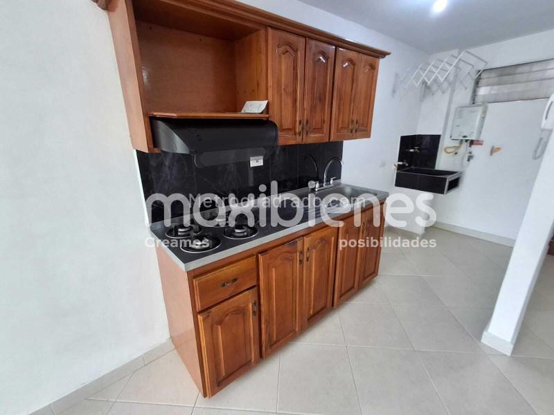 3BR Apartment in Closed Unit near Parque de la Floresta, Medellín - 3