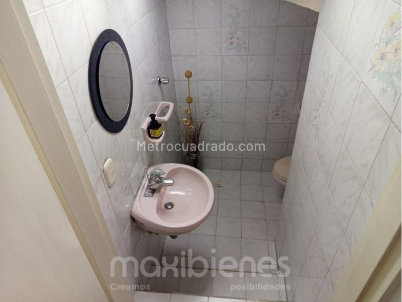 Functional 3BR House in Belen Las Violetas - 5