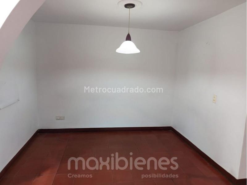 Functional 3BR House in Belen Las Violetas - 7