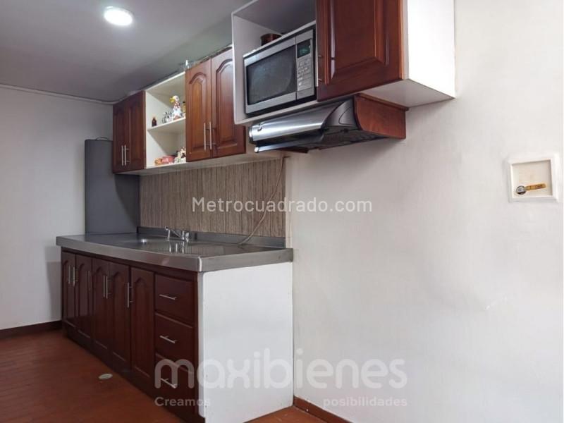 Functional 3BR House in Belen Las Violetas - 9