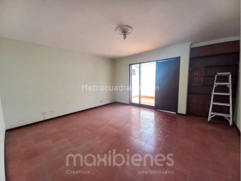 Commercial 5BR House for Rent in Belen Alameda - 6