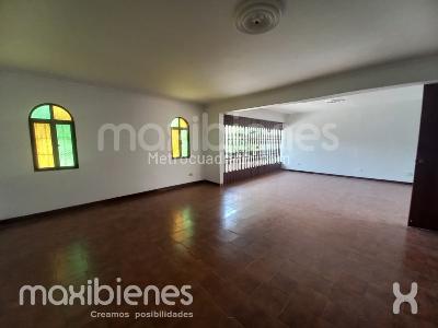 Casa de 5 alcobas en arriendo en Belen Alameda, Medellín, 328 m² · foto 7 de 19