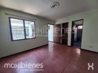 Casa de 5 alcobas en arriendo en Belen Alameda, Medellín, 328 m² · foto 10 de 19