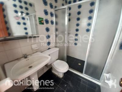 Casa de 5 alcobas en arriendo en Belen Alameda, Medellín, 328 m² · foto 16 de 19