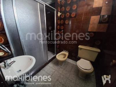 Casa de 5 alcobas en arriendo en Belen Alameda, Medellín, 328 m² · foto 18 de 19