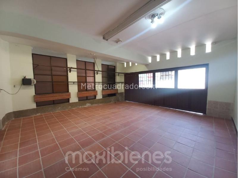Commercial 5BR House for Rent in Belen Alameda - 3