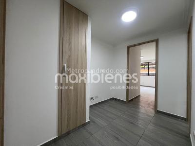 Apartamento de 4 alcobas en venta en El Poblado, Medellín, 138 m² · foto 16 de 20