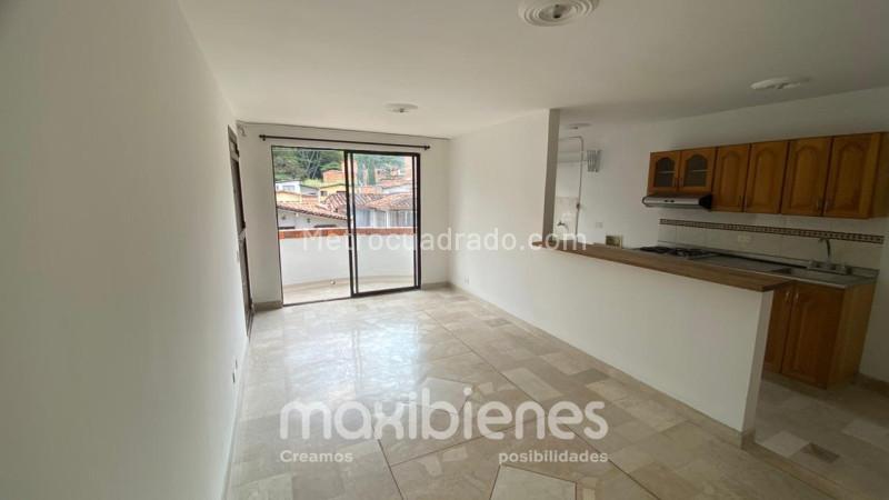 2BR Apartment in Almería with Balcony (Stratum 4) - 5