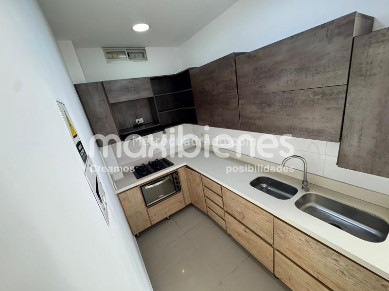 Spacious 5BR Apartment in Floresta - 2