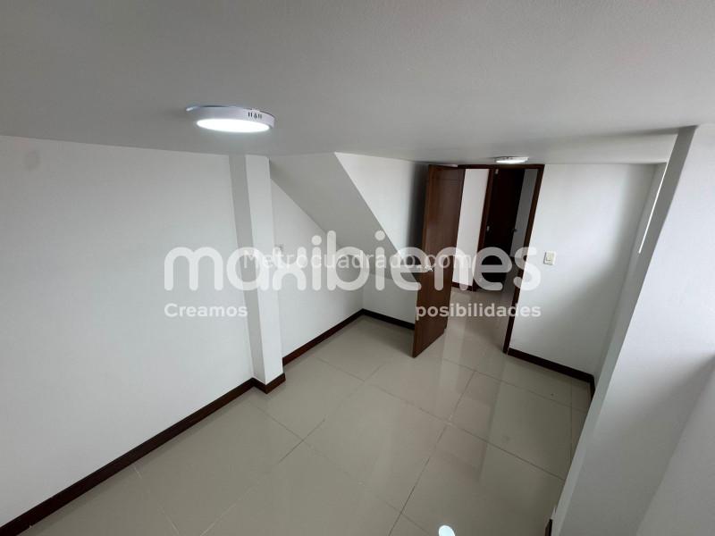 Spacious 5BR Apartment in Floresta - 7