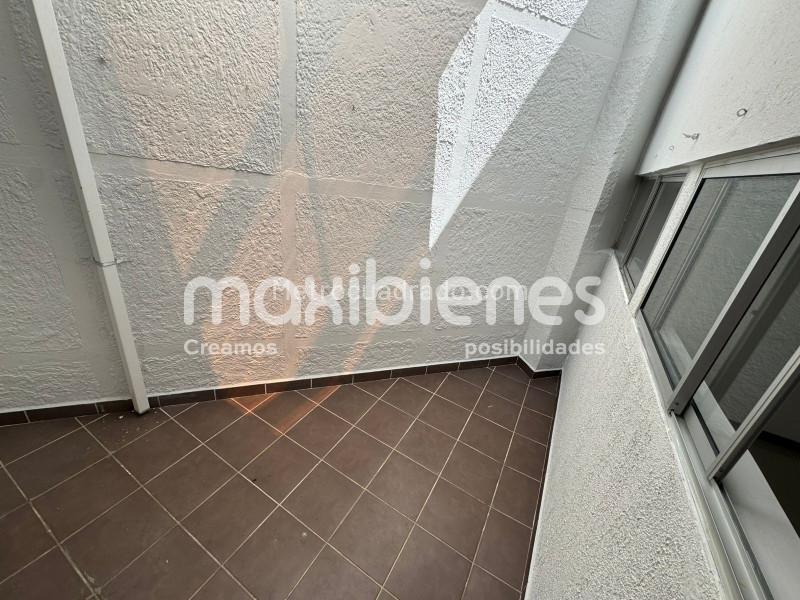 Spacious 5BR Apartment in Floresta - 9