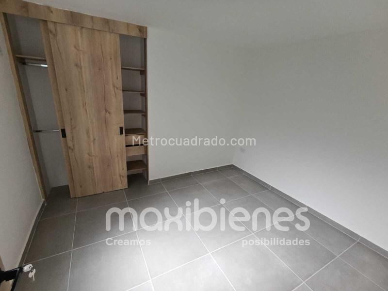 Functional 3BR Apartment in Bombona - 8