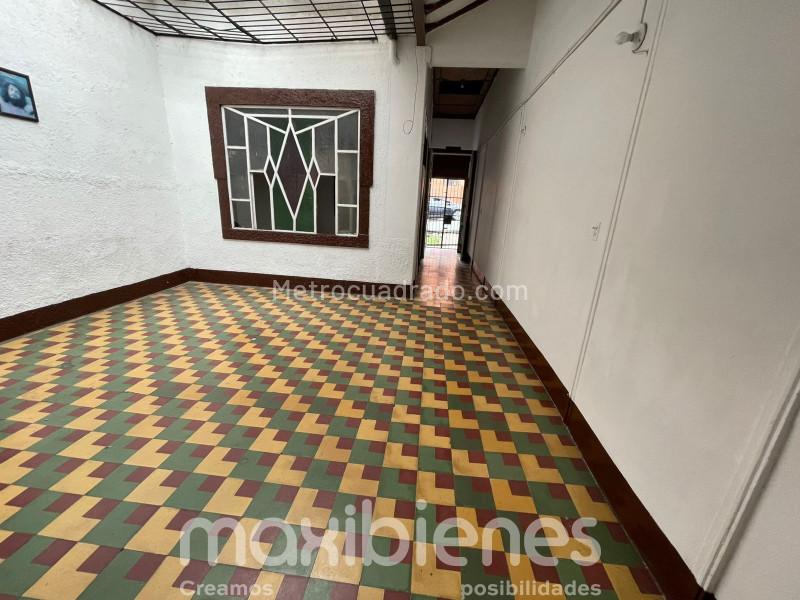 Spacious 5BR House in Manrique Central 1 - 5