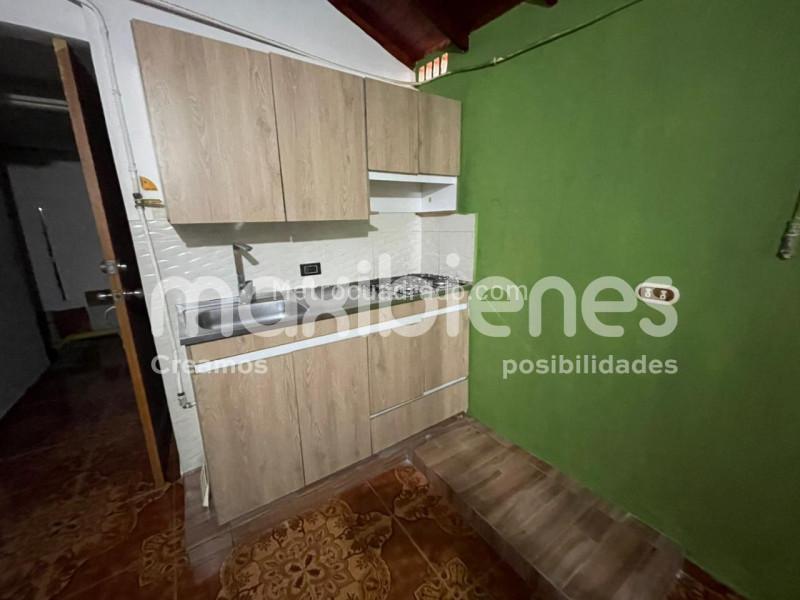 2BR Apartment for Rent in Villa Hermosa (48 m², Stratum 3) - 6