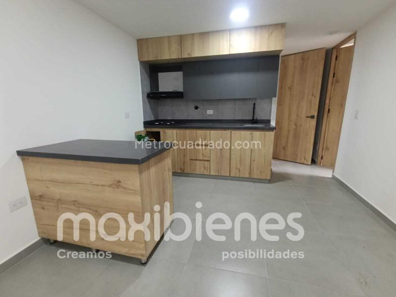 Spacious 4BR Apartment in Bombona