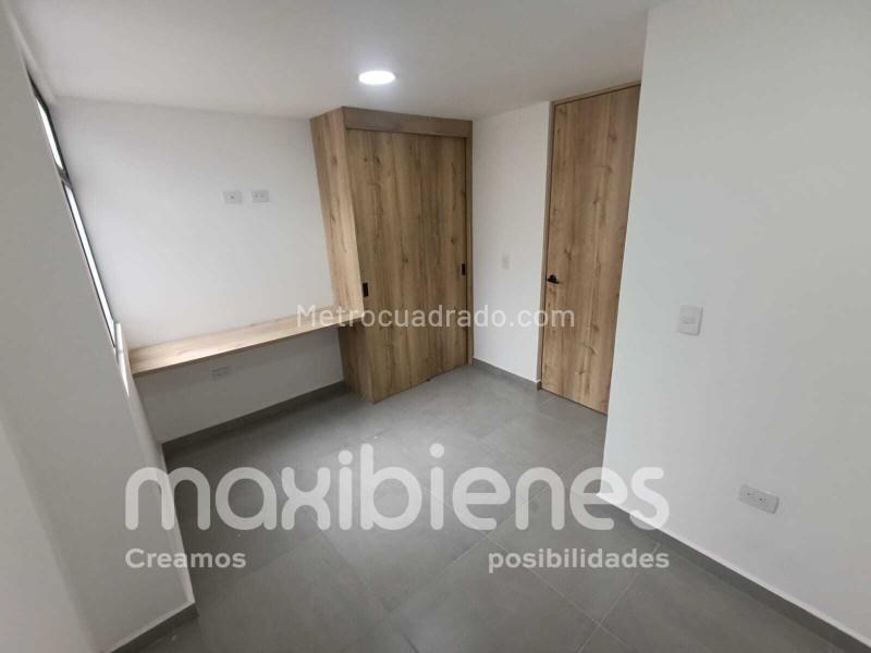 Apartamento Amplio de 4 Alcobas en Bomboná - 7