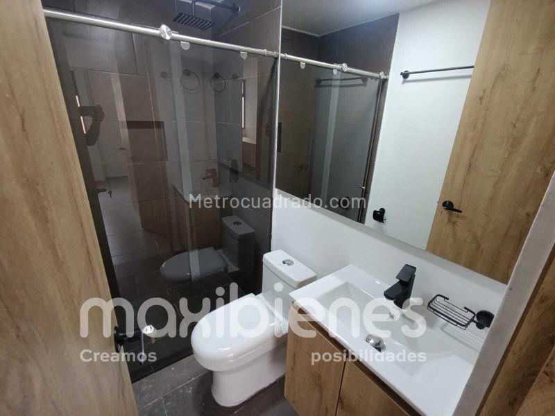 Apartamento Amplio de 4 Alcobas en Bomboná - 8