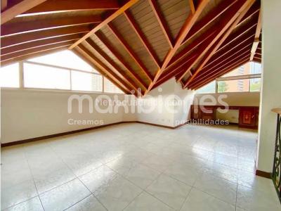 Casa de 5 alcobas en venta en Altos Del Poblado, Medellín, 276 m² · foto 3 de 20