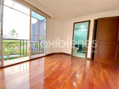 Casa de 5 alcobas en venta en Altos Del Poblado, Medellín, 276 m² · foto 6 de 20