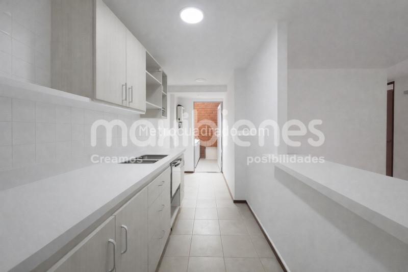 Modern 2BR Apartment in Patio Bonito - 3