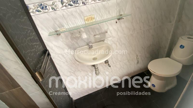 Functional 4BR House in Aranjuez - 3