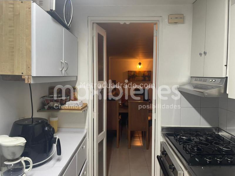 Apartamento de 2 Alcobas en El Poblado (Las Palmas) con Parqueadero - 2