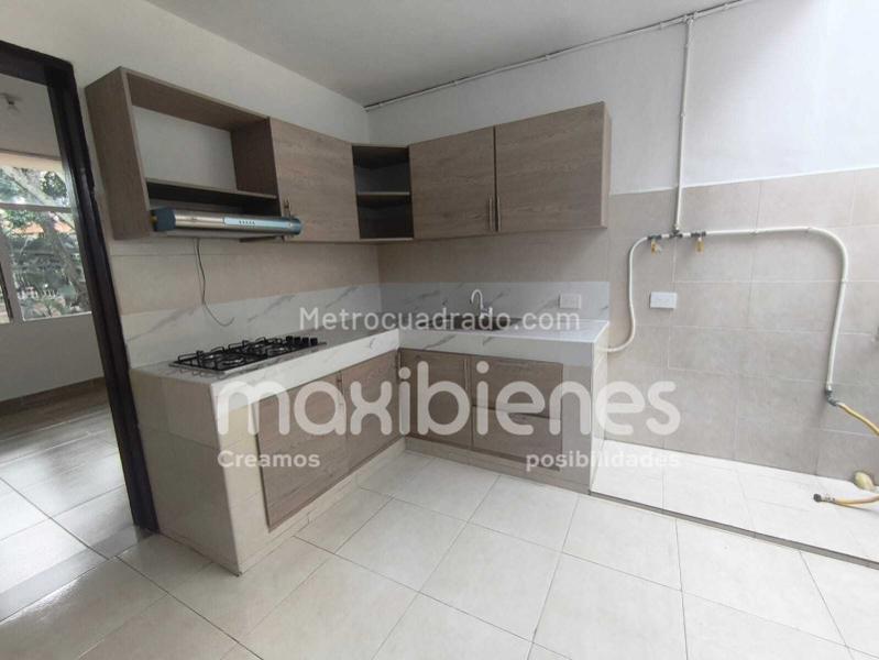 Casa Amplia de 5 Alcobas en Estadio