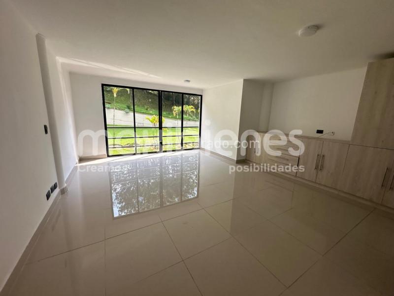 Casa de 4 Alcobas con Estudio, Balcón y Piscina/Jacuzzi en El Tesoro - 6