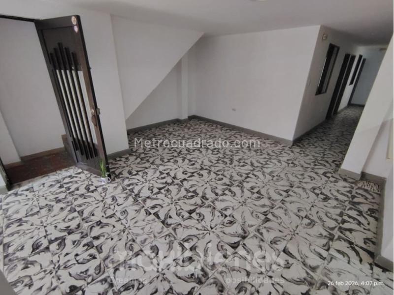 Spacious 4BR Apartment in Belen San Bernardo - 2