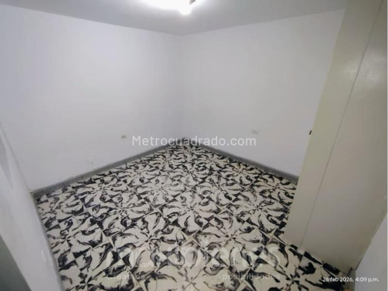 Spacious 4BR Apartment in Belen San Bernardo - 6
