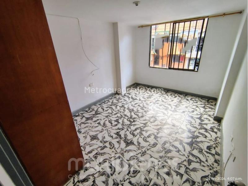 Spacious 4BR Apartment in Belen San Bernardo - 7
