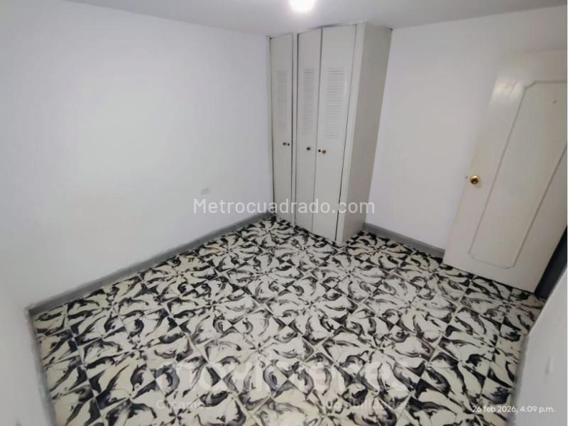 Spacious 4BR Apartment in Belen San Bernardo - 8