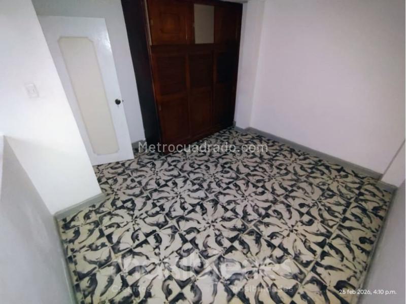 Spacious 4BR Apartment in Belen San Bernardo - 9