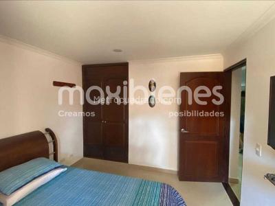 Apartamento en arriendo en Laureles, Medellín · foto 11 de 12