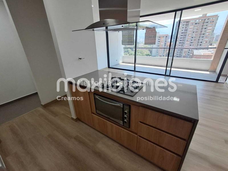 Apartamento de 2 Alcobas con Balcón en Los Colores (Piscina y Gimnasio) - 3