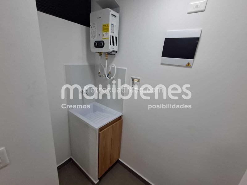 Apartamento de 2 Alcobas con Balcón en Los Colores (Piscina y Gimnasio) - 5