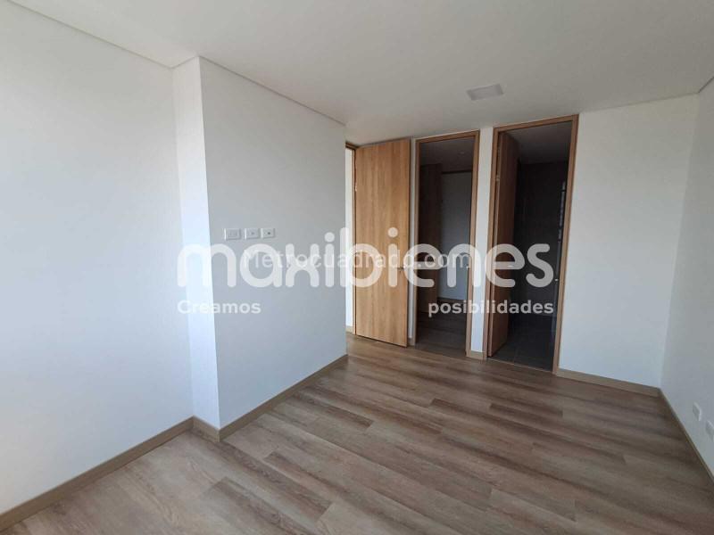 Apartamento de 2 Alcobas con Balcón en Los Colores (Piscina y Gimnasio) - 7