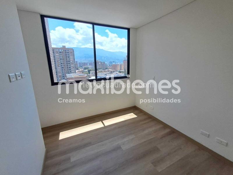 Apartamento de 2 Alcobas con Balcón en Los Colores (Piscina y Gimnasio) - 8