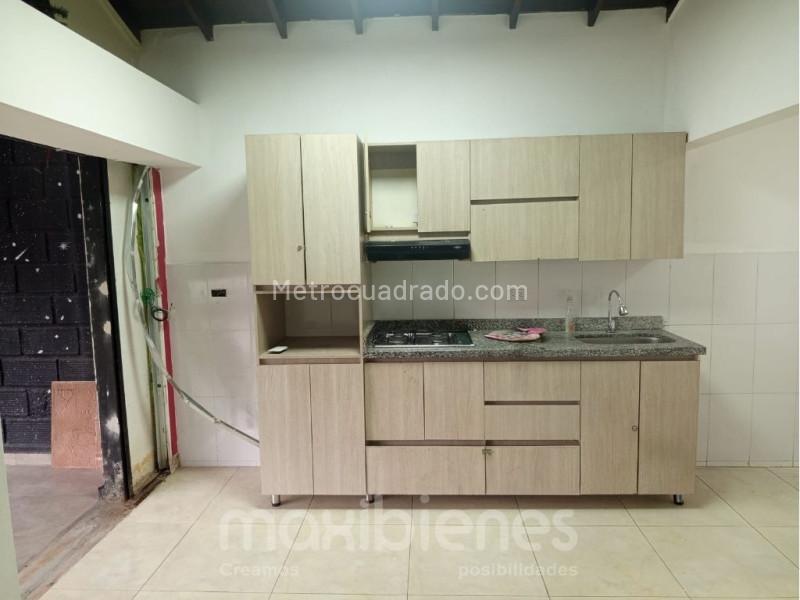 Functional 5BR House for Rent in La Castellana