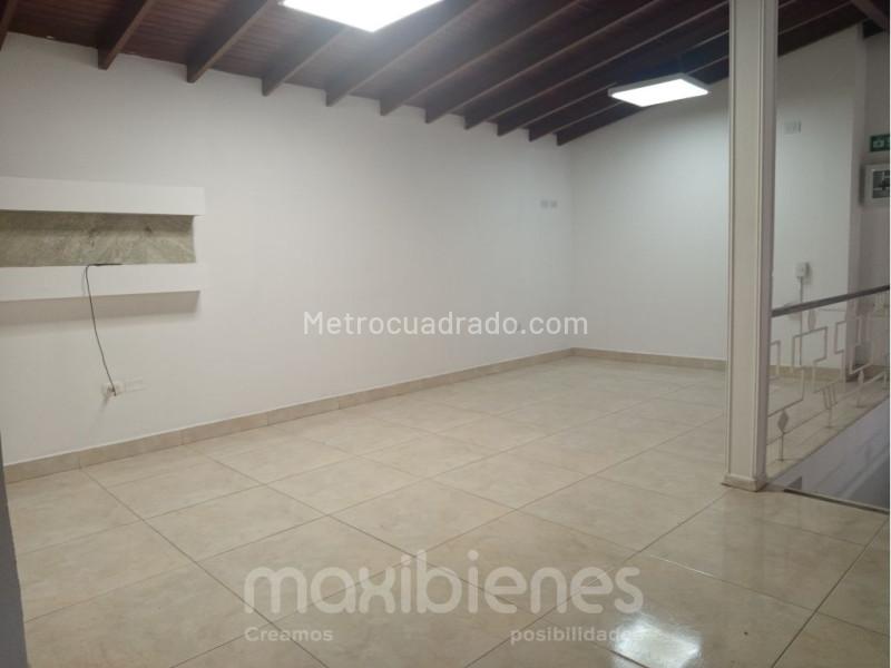 Casa Funcional de 5 Alcobas en La Castellana - 3