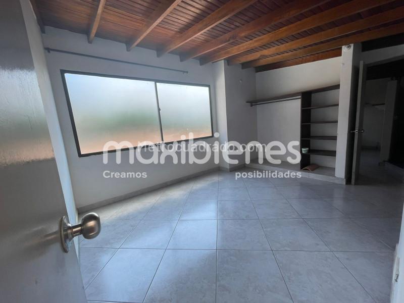 Casa Acogedora de 5 Alcobas en Santa Lucía - 4