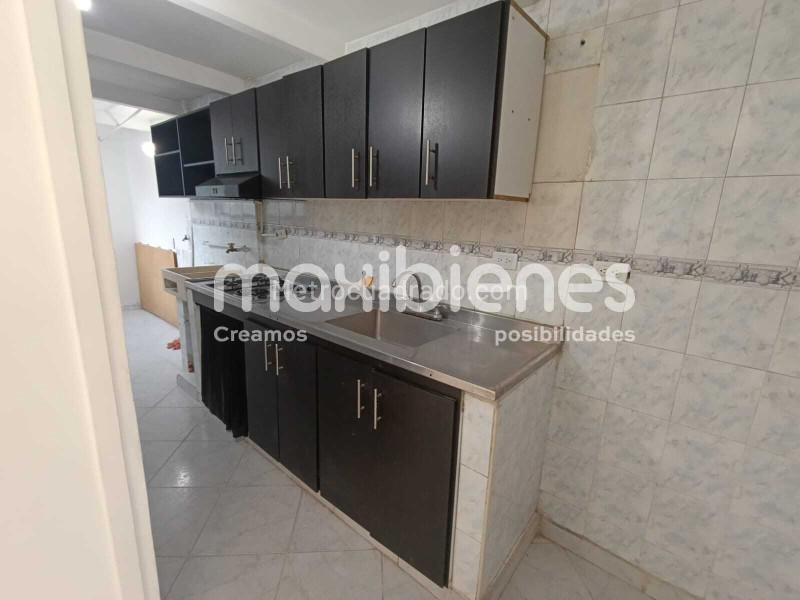 Amplio Apartamento de 3 Alcobas en Calasanz - 3