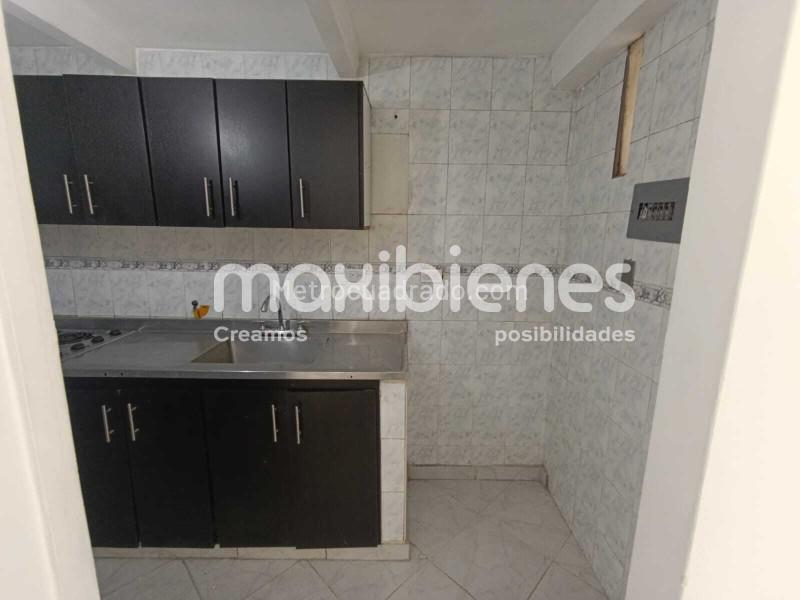 Amplio Apartamento de 3 Alcobas en Calasanz - 4