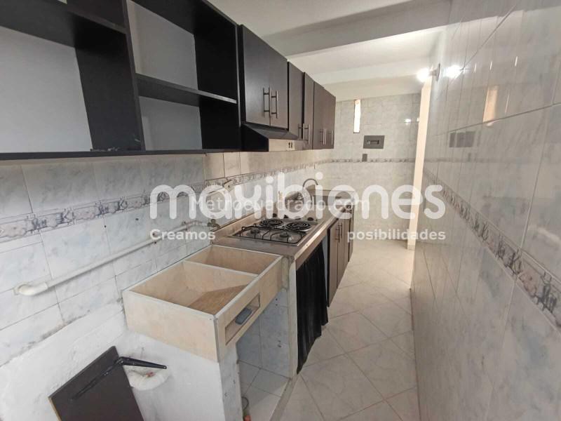 Amplio Apartamento de 3 Alcobas en Calasanz - 5