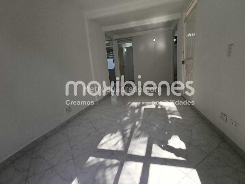 Amplio Apartamento de 3 Alcobas en Calasanz - 6